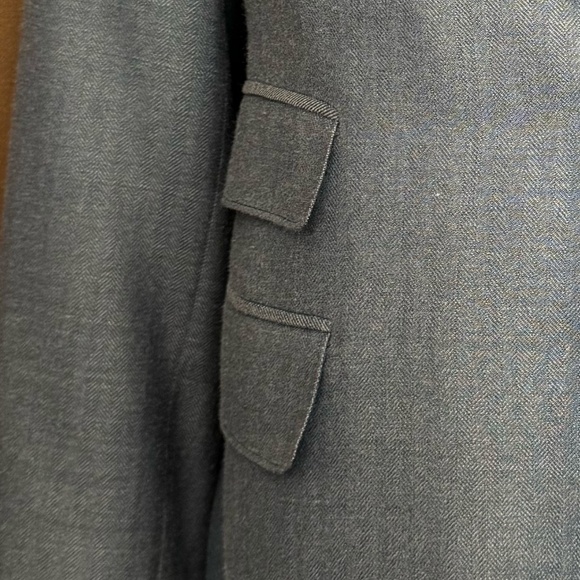 Size 40 Blue herringbone notch lapel 2 button jacket - Picture 5 of 5
